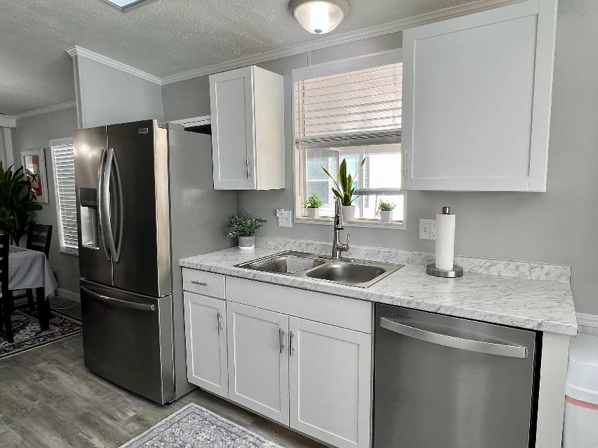 9833 Sucia Circle a Parrish, FL Mobile or Manufactured Home for Sale